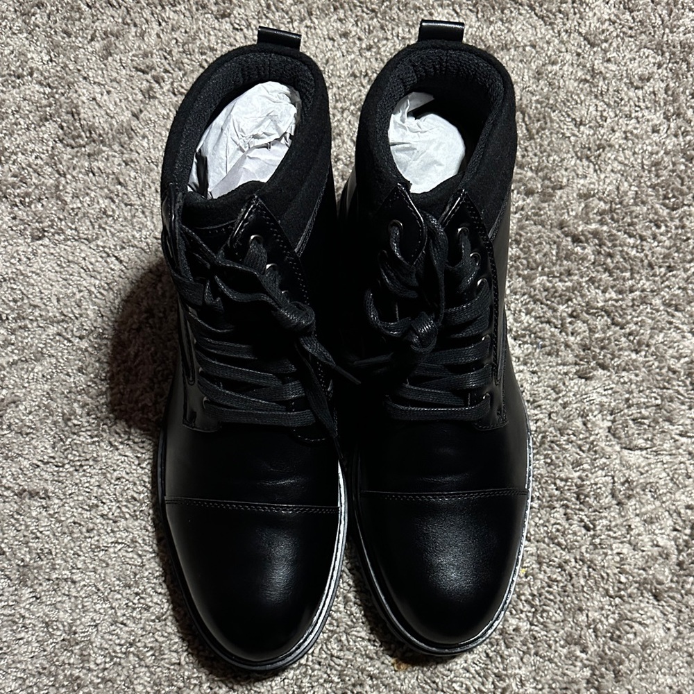 Men's Black High-Top Shoes